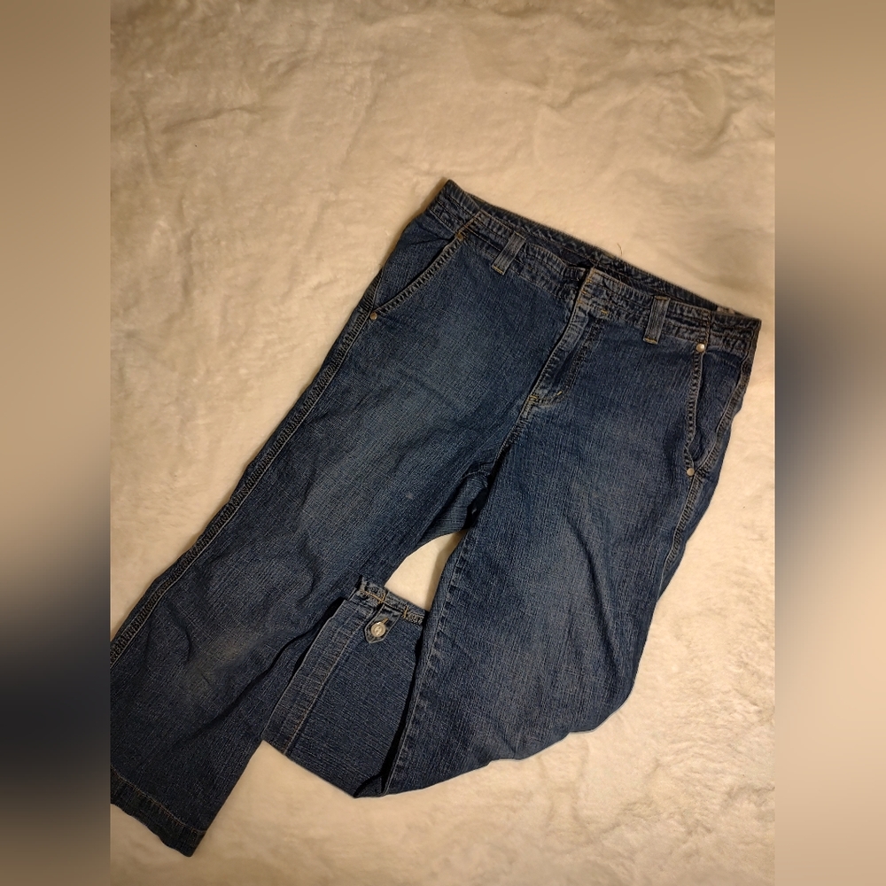 Gloria Vanderbilt 3/4 Length Straight Leg Capris